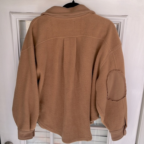 Lily & Lottie Taupe Wilder Sherpa Shacket with Front Pockets and Patched Elbows - Picture 5 of 8